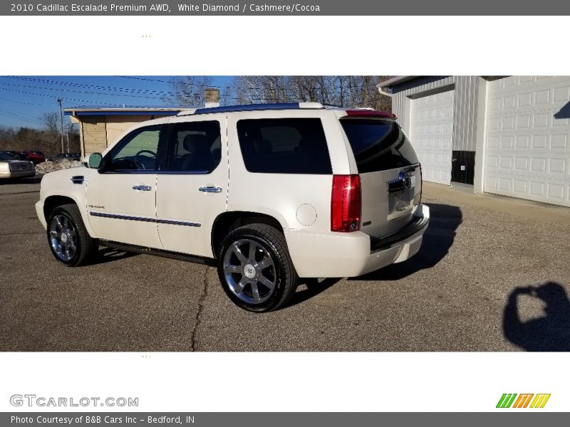 White Diamond / Cashmere/Cocoa 2010 Cadillac Escalade Premium AWD