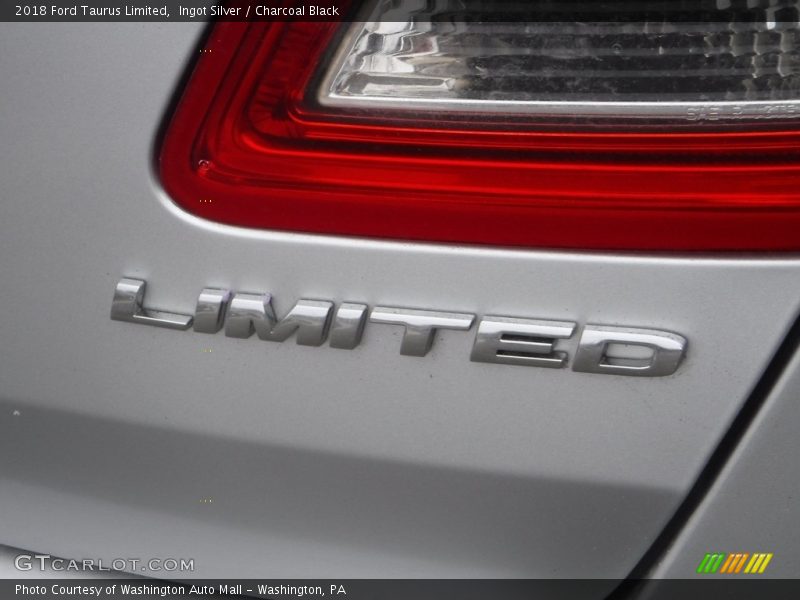 Ingot Silver / Charcoal Black 2018 Ford Taurus Limited