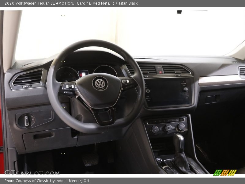 Cardinal Red Metallic / Titan Black 2020 Volkswagen Tiguan SE 4MOTION