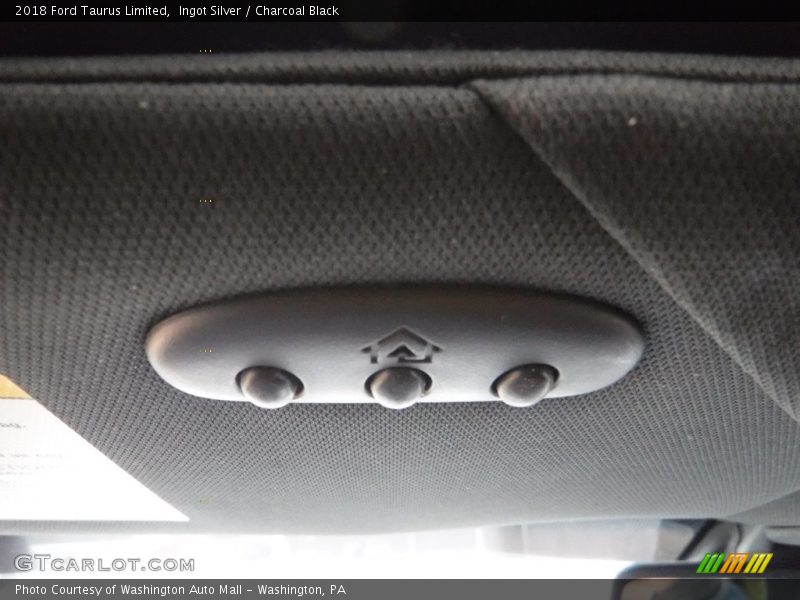Ingot Silver / Charcoal Black 2018 Ford Taurus Limited