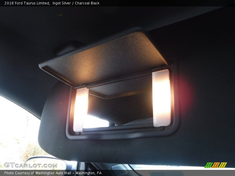 Ingot Silver / Charcoal Black 2018 Ford Taurus Limited