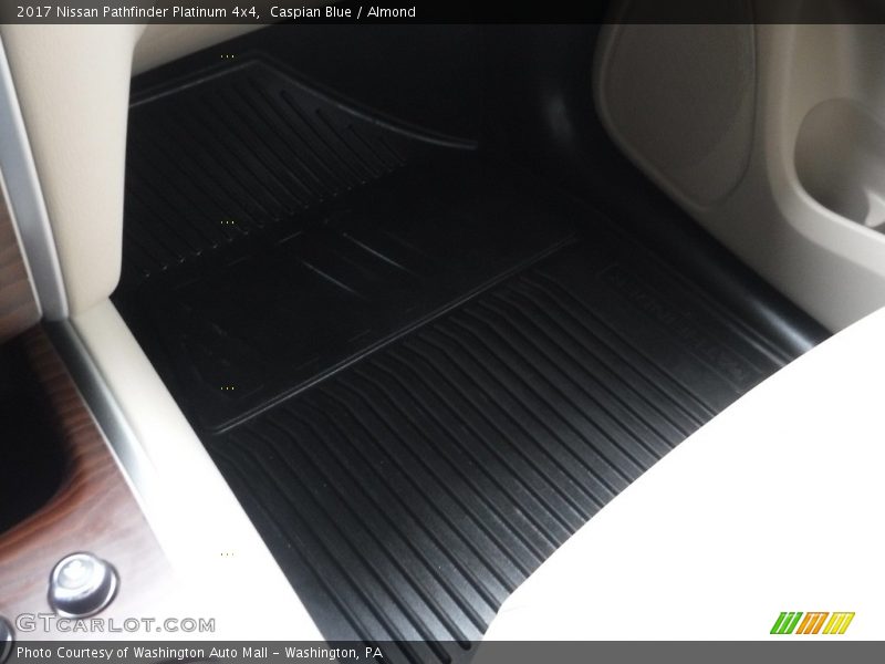 Caspian Blue / Almond 2017 Nissan Pathfinder Platinum 4x4