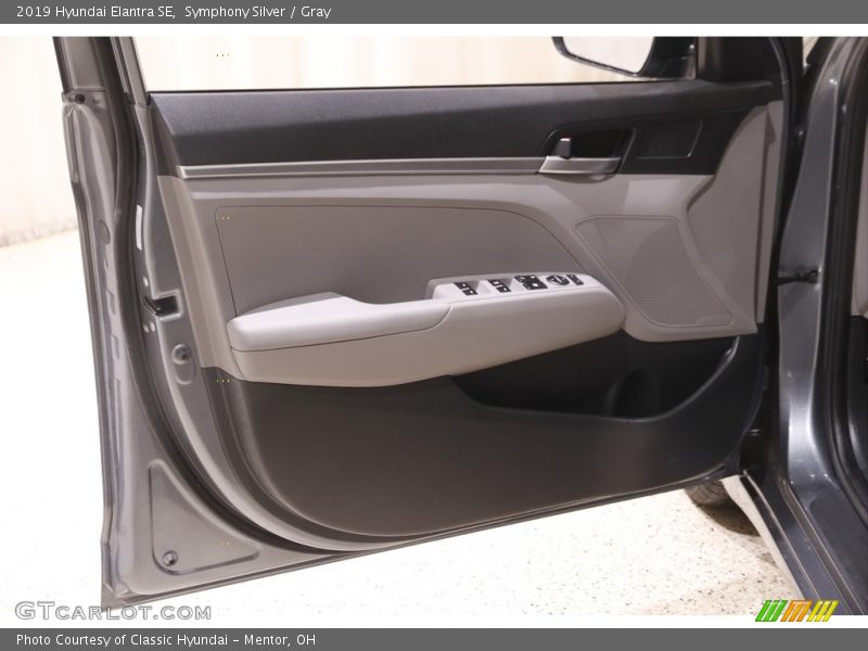 Symphony Silver / Gray 2019 Hyundai Elantra SE