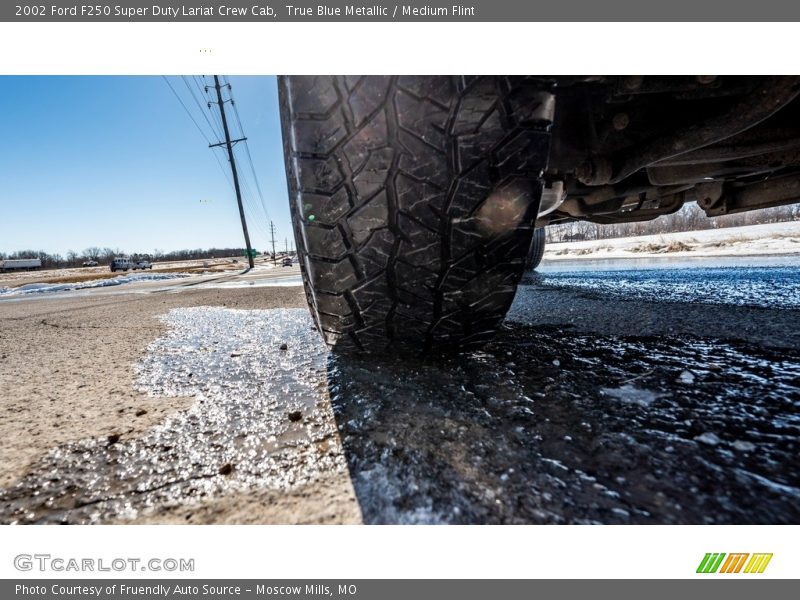 True Blue Metallic / Medium Flint 2002 Ford F250 Super Duty Lariat Crew Cab