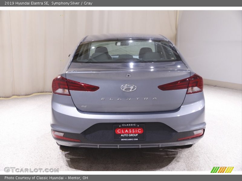 Symphony Silver / Gray 2019 Hyundai Elantra SE