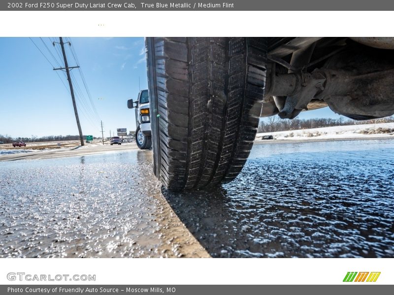 True Blue Metallic / Medium Flint 2002 Ford F250 Super Duty Lariat Crew Cab