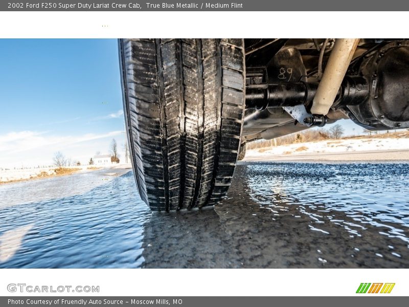 True Blue Metallic / Medium Flint 2002 Ford F250 Super Duty Lariat Crew Cab