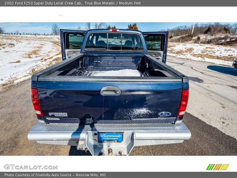 True Blue Metallic / Medium Flint 2002 Ford F250 Super Duty Lariat Crew Cab