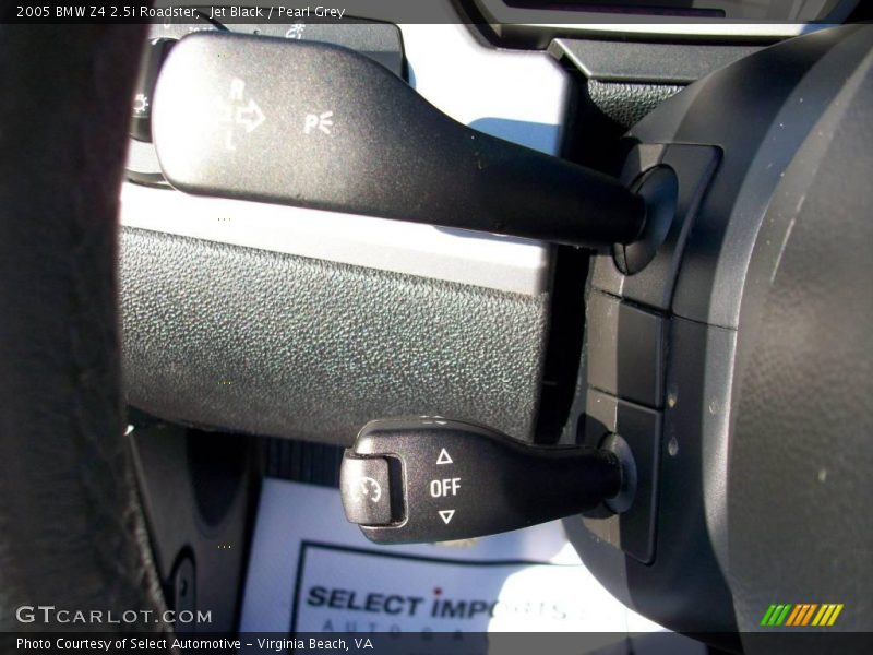 Jet Black / Pearl Grey 2005 BMW Z4 2.5i Roadster
