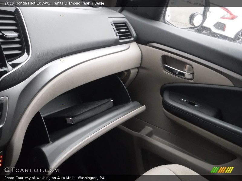 White Diamond Pearl / Beige 2019 Honda Pilot EX AWD