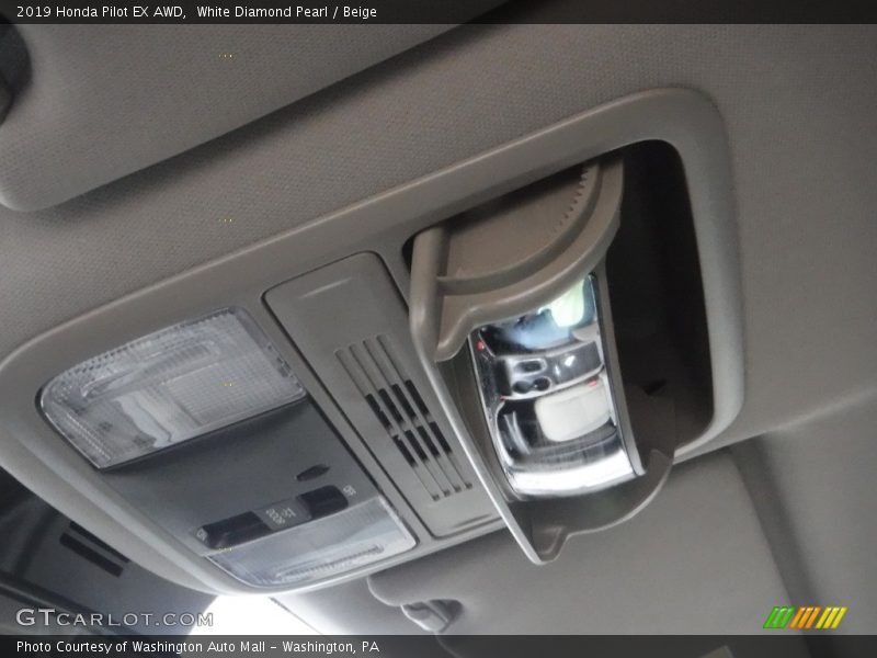 White Diamond Pearl / Beige 2019 Honda Pilot EX AWD