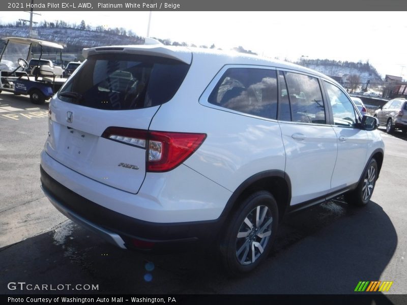 Platinum White Pearl / Beige 2021 Honda Pilot EX-L AWD