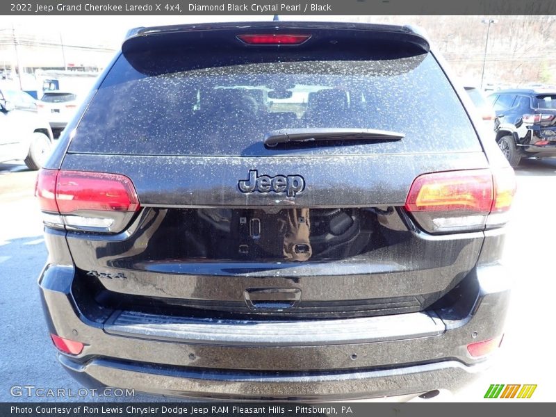 Diamond Black Crystal Pearl / Black 2022 Jeep Grand Cherokee Laredo X 4x4
