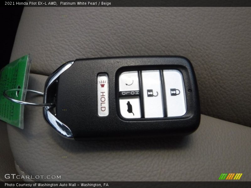 Platinum White Pearl / Beige 2021 Honda Pilot EX-L AWD