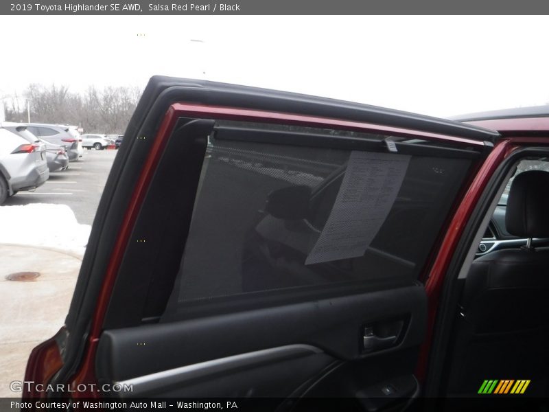 Salsa Red Pearl / Black 2019 Toyota Highlander SE AWD