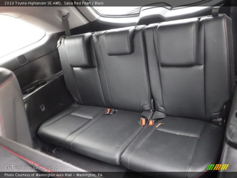 Salsa Red Pearl / Black 2019 Toyota Highlander SE AWD
