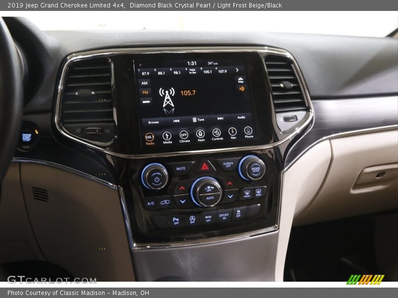 Diamond Black Crystal Pearl / Light Frost Beige/Black 2019 Jeep Grand Cherokee Limited 4x4