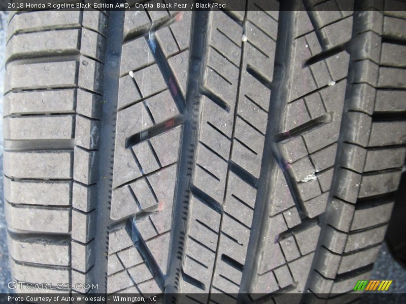 Crystal Black Pearl / Black/Red 2018 Honda Ridgeline Black Edition AWD