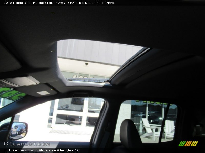 Crystal Black Pearl / Black/Red 2018 Honda Ridgeline Black Edition AWD