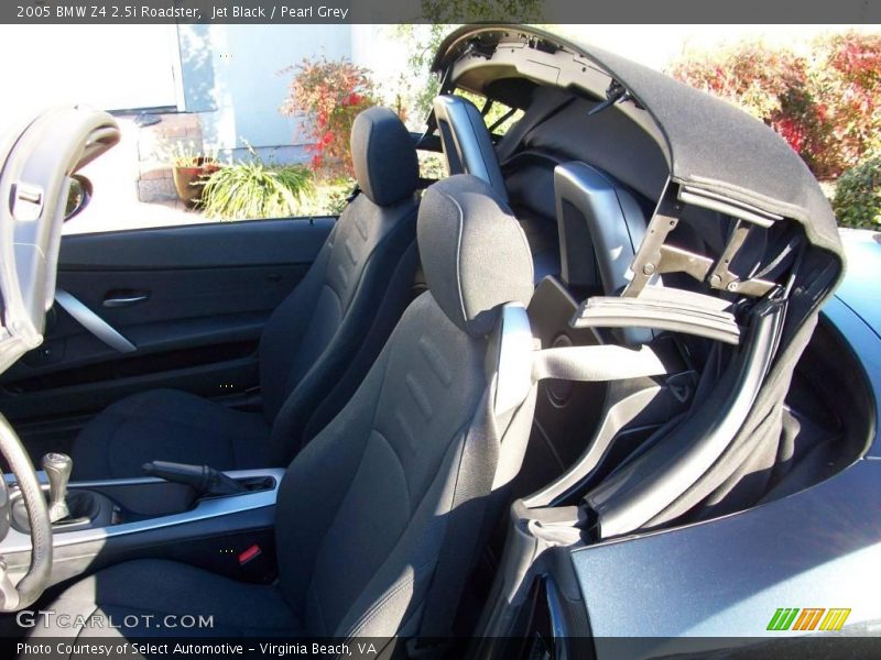 Jet Black / Pearl Grey 2005 BMW Z4 2.5i Roadster