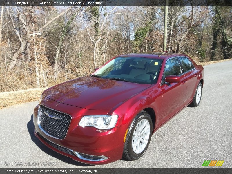 Velvet Red Pearl / Linen/Black 2019 Chrysler 300 Touring