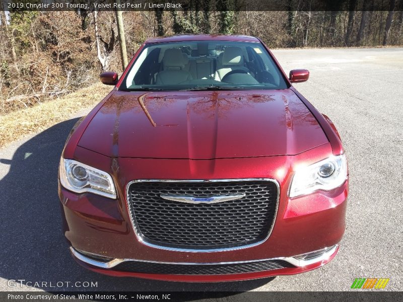 Velvet Red Pearl / Linen/Black 2019 Chrysler 300 Touring