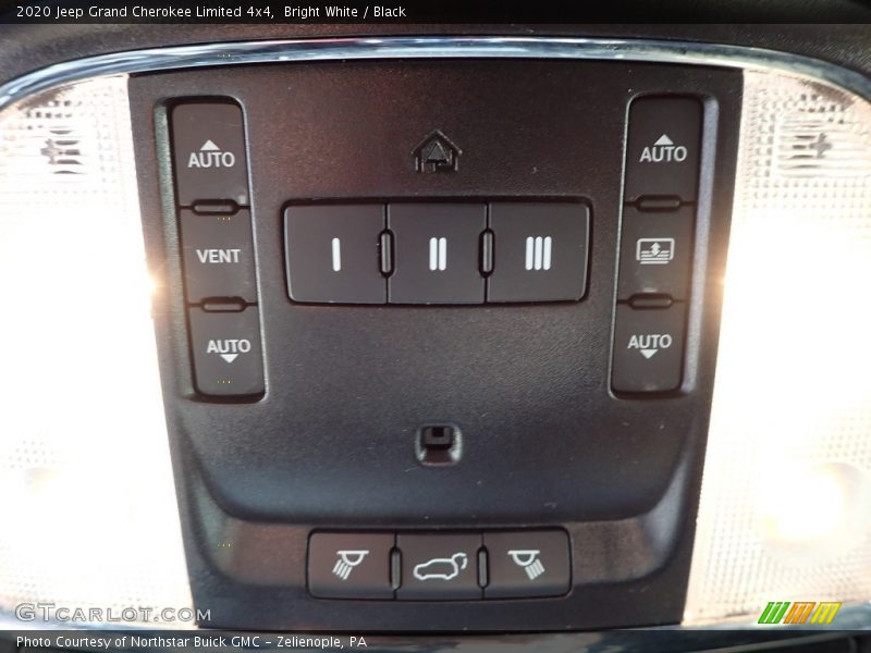 Bright White / Black 2020 Jeep Grand Cherokee Limited 4x4