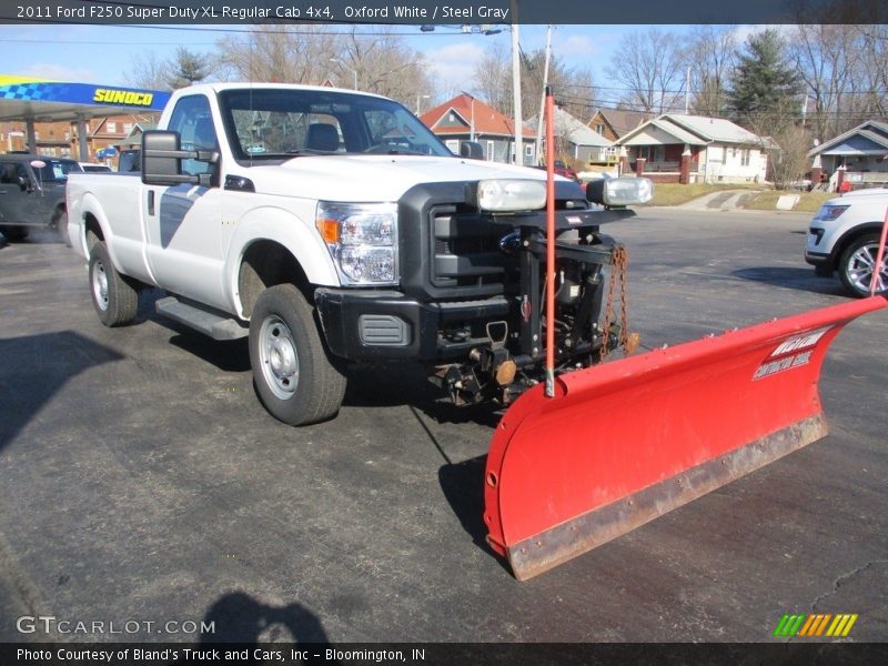 Oxford White / Steel Gray 2011 Ford F250 Super Duty XL Regular Cab 4x4
