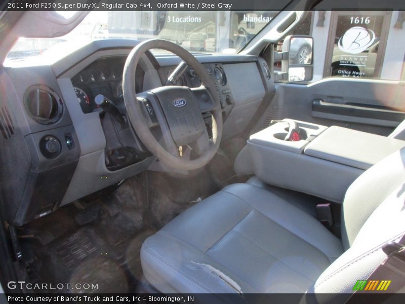 Oxford White / Steel Gray 2011 Ford F250 Super Duty XL Regular Cab 4x4