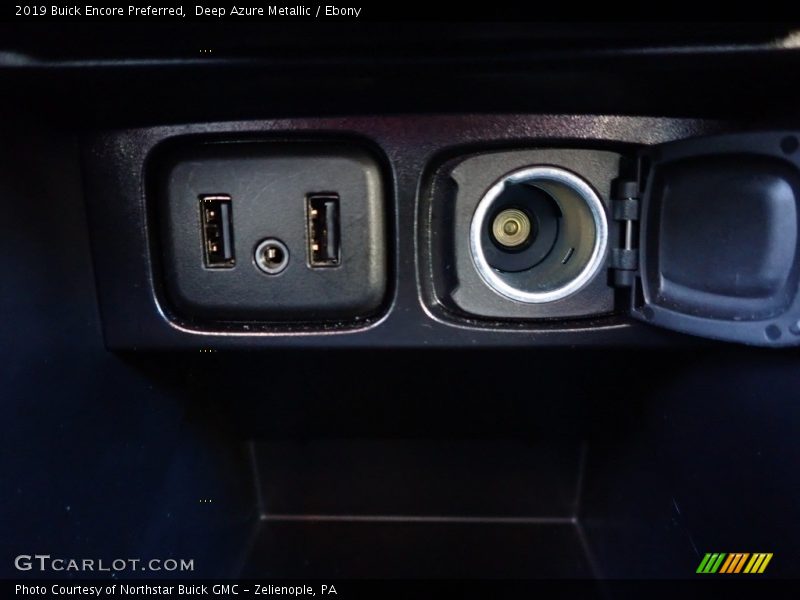Deep Azure Metallic / Ebony 2019 Buick Encore Preferred