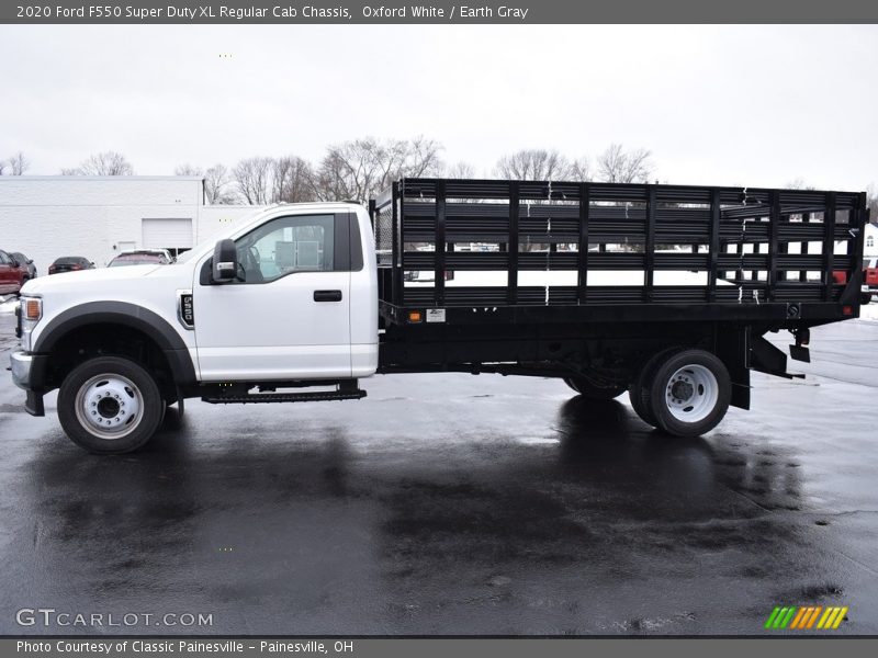 Oxford White / Earth Gray 2020 Ford F550 Super Duty XL Regular Cab Chassis