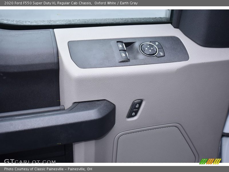 Oxford White / Earth Gray 2020 Ford F550 Super Duty XL Regular Cab Chassis