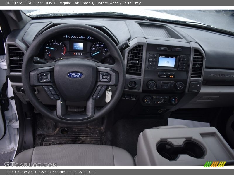 Oxford White / Earth Gray 2020 Ford F550 Super Duty XL Regular Cab Chassis