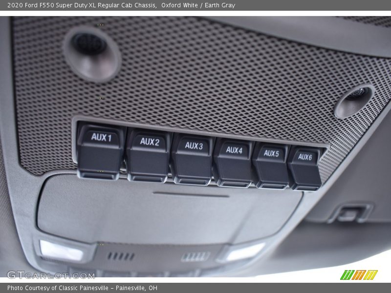 Oxford White / Earth Gray 2020 Ford F550 Super Duty XL Regular Cab Chassis