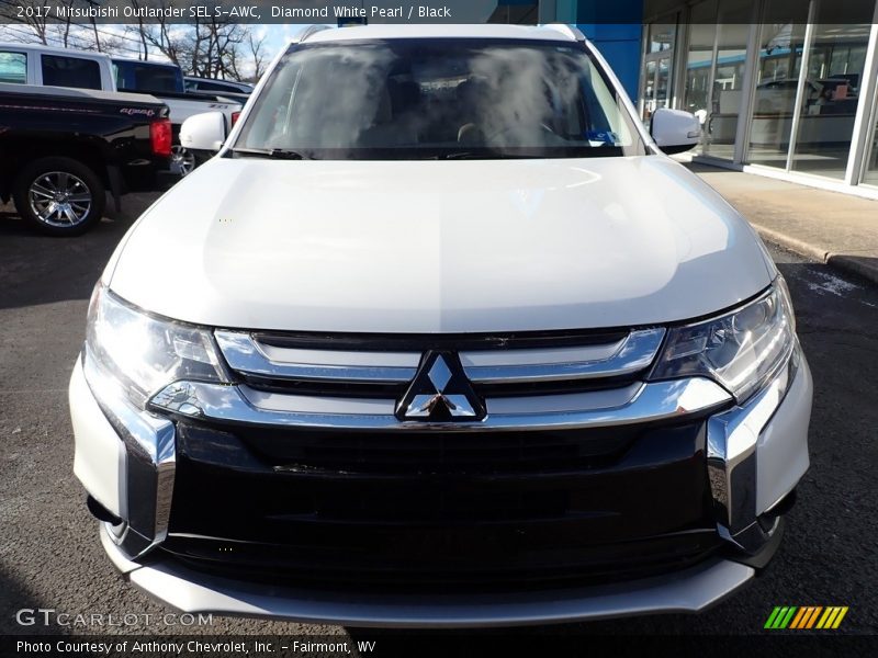 Diamond White Pearl / Black 2017 Mitsubishi Outlander SEL S-AWC