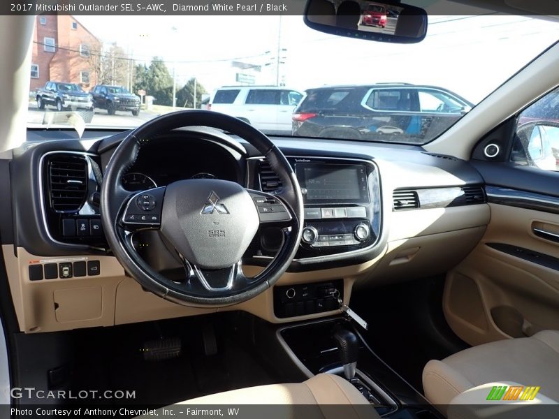 Dashboard of 2017 Outlander SEL S-AWC