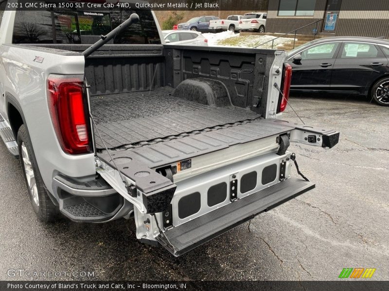 Quicksilver Metallic / Jet Black 2021 GMC Sierra 1500 SLT Crew Cab 4WD