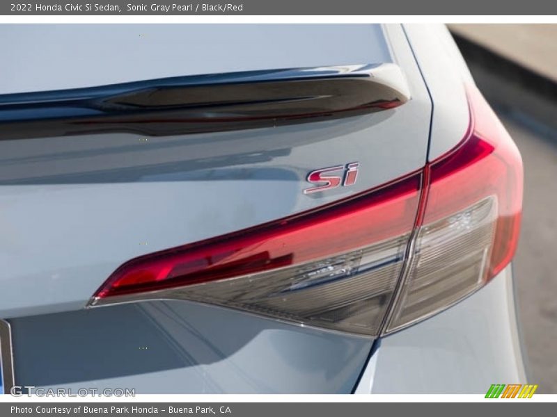 Sonic Gray Pearl / Black/Red 2022 Honda Civic Si Sedan