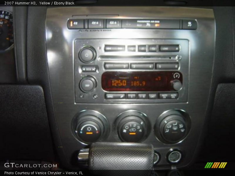 Yellow / Ebony Black 2007 Hummer H3