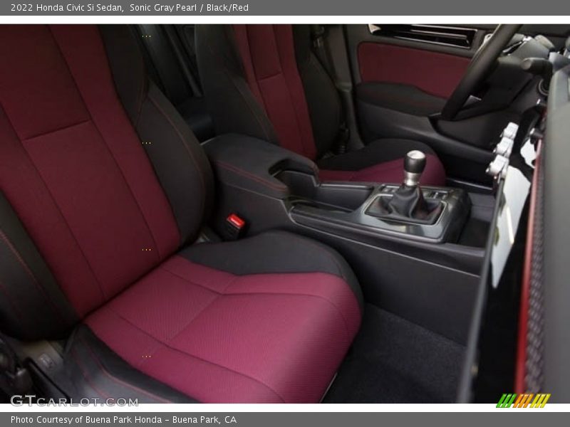 Front Seat of 2022 Civic Si Sedan