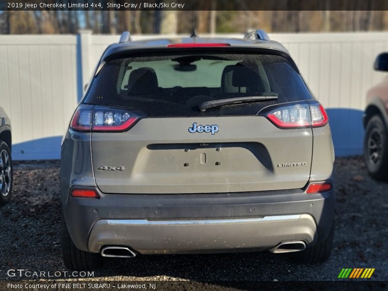 Sting-Gray / Black/Ski Grey 2019 Jeep Cherokee Limited 4x4