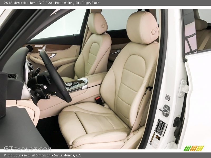 Polar White / Silk Beige/Black 2018 Mercedes-Benz GLC 300