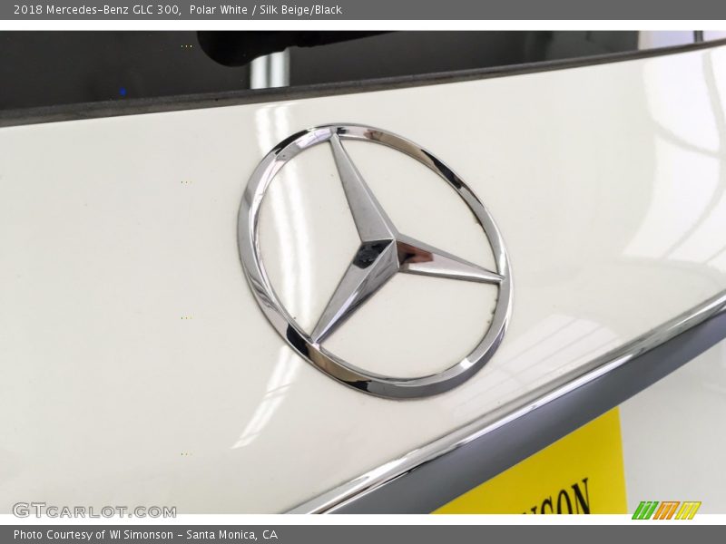 Polar White / Silk Beige/Black 2018 Mercedes-Benz GLC 300