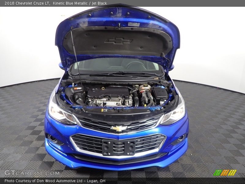 Kinetic Blue Metallic / Jet Black 2018 Chevrolet Cruze LT
