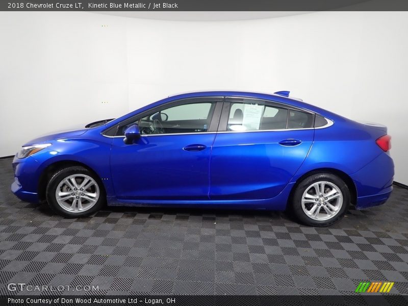 Kinetic Blue Metallic / Jet Black 2018 Chevrolet Cruze LT