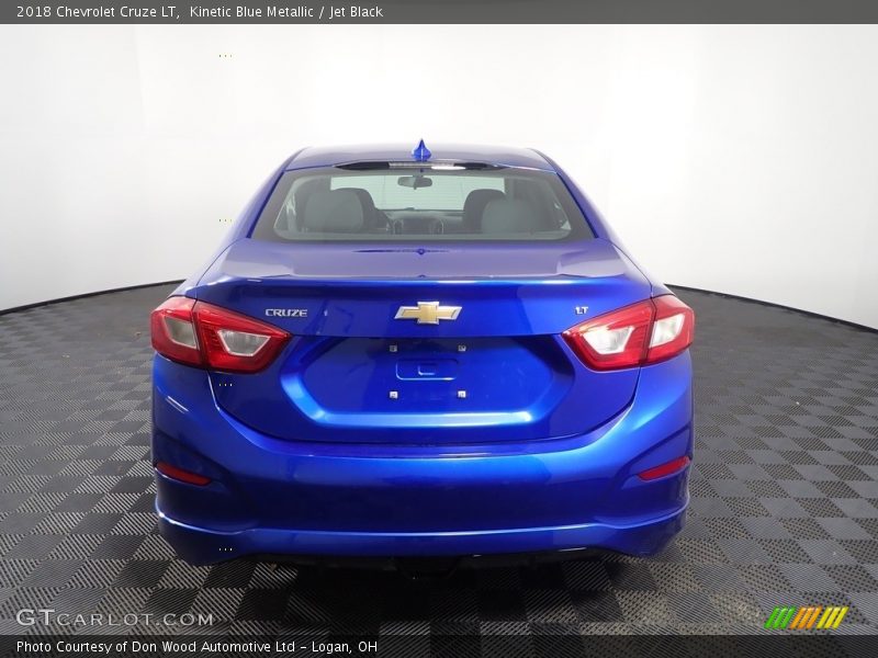Kinetic Blue Metallic / Jet Black 2018 Chevrolet Cruze LT