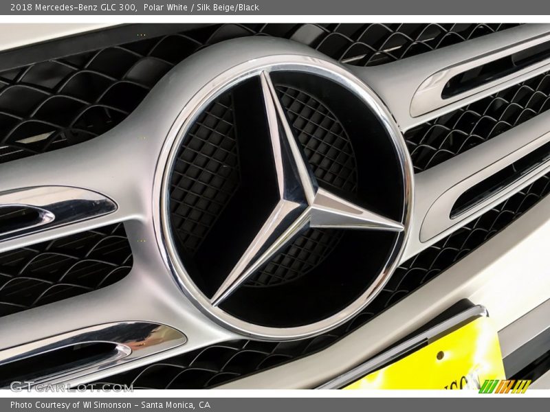 Polar White / Silk Beige/Black 2018 Mercedes-Benz GLC 300