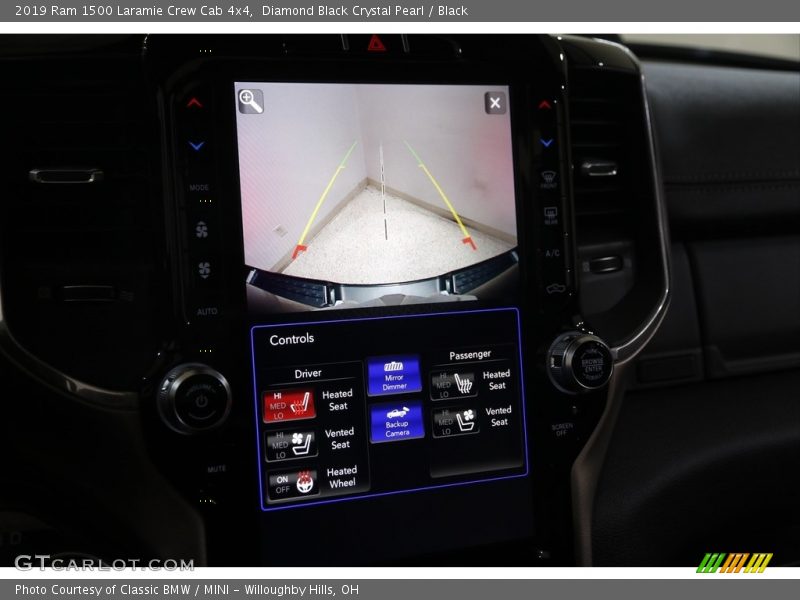 Diamond Black Crystal Pearl / Black 2019 Ram 1500 Laramie Crew Cab 4x4