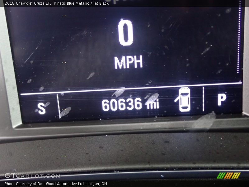 Kinetic Blue Metallic / Jet Black 2018 Chevrolet Cruze LT