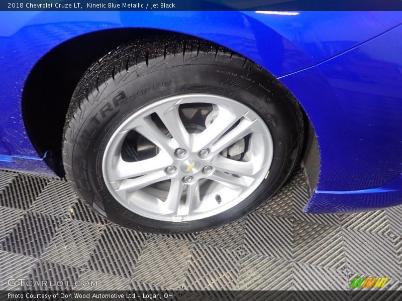 Kinetic Blue Metallic / Jet Black 2018 Chevrolet Cruze LT